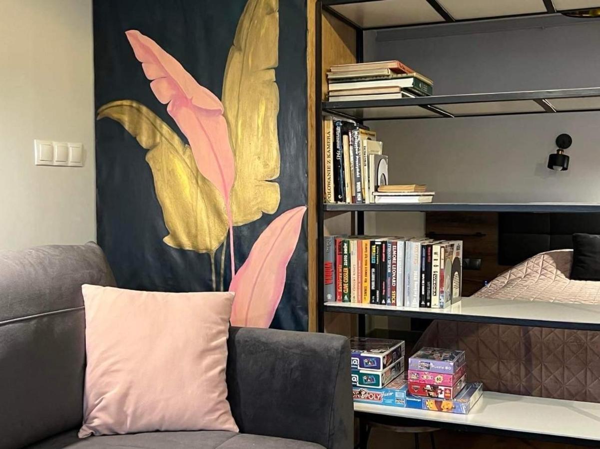“apartcalm - Like At Home” - Close To Subway Apartament