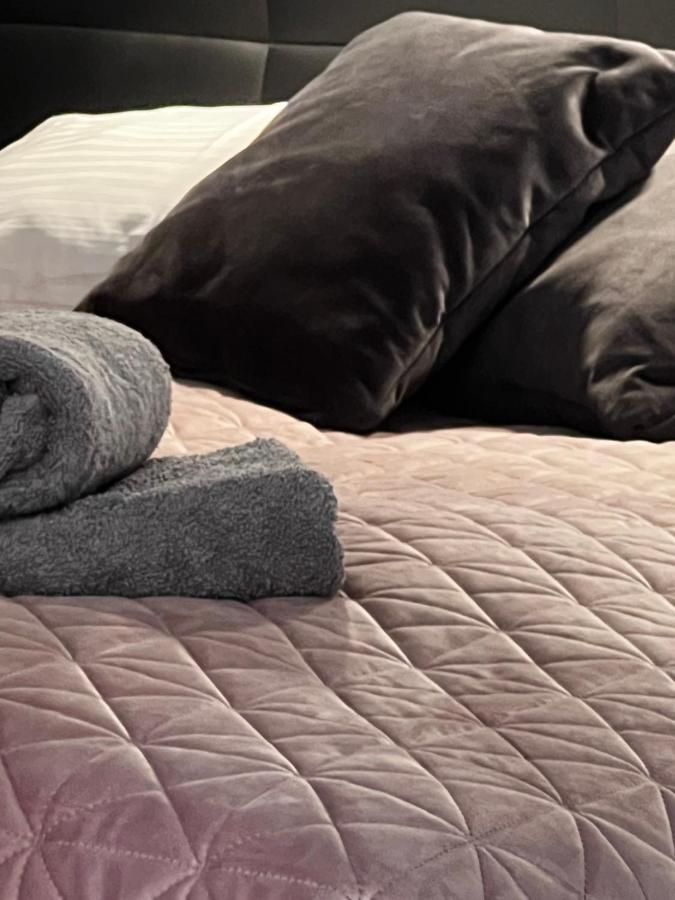 “apartcalm - Like At Home” - Close To Subway Apartament *